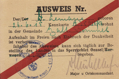 NAZI-AUSWEIS - Ingevulde verklaring voor een boer in de gemeente Zaltbommel om overdag zijn land te betreden in het Sperrgebiet Oensel-Hurwenen ('18 are Bouwland').
