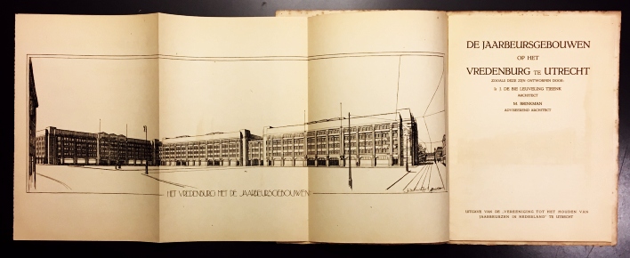 BRINKMAN, M., & J. de BIE LEUVELINK TJEENK - De Jaarbeursgebouwen op het Vredenburg te Utrecht zoals deze zijn ontworpen door J. de Bie Leuveling Tjeenk, architect, en M. Brinkman, adviseerend architect.
