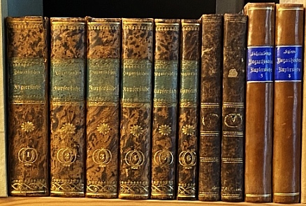 LICHTENBERG, Georg Christoph - Ausfhrliche Erklrung der Hogarthischen Kupferstiche, mit verkleinerten aber vollstndigen Copien derselben von E. Riepenhausen. (Gesamttext in 14 Teilen, zusammen in 9 Bnden, plus 1 Duplikat).