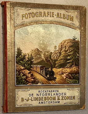 (PLAATJESALBUM). B.J. LINDEBOOM - Koekfabriek De Nederlander. B.J. Lindeboom & Zonen. Fotografie-album.
