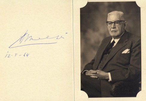 WELTER, Ch.J.I.M. - Gesigneerde zwart-witfoto met begeleidende, getypte brief.